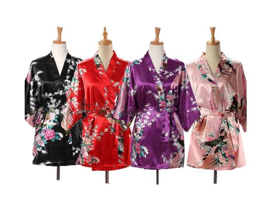 Women'S Kimono Accessories - Lace Up Vrouw Pauwprint Japanse Kimono